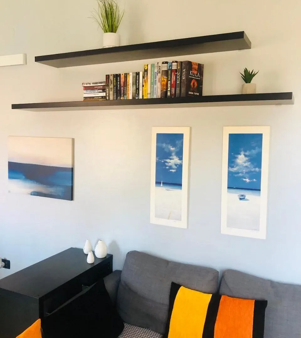 Apartment Tashi, Korzo - Rijeka, 2 Bedrooms