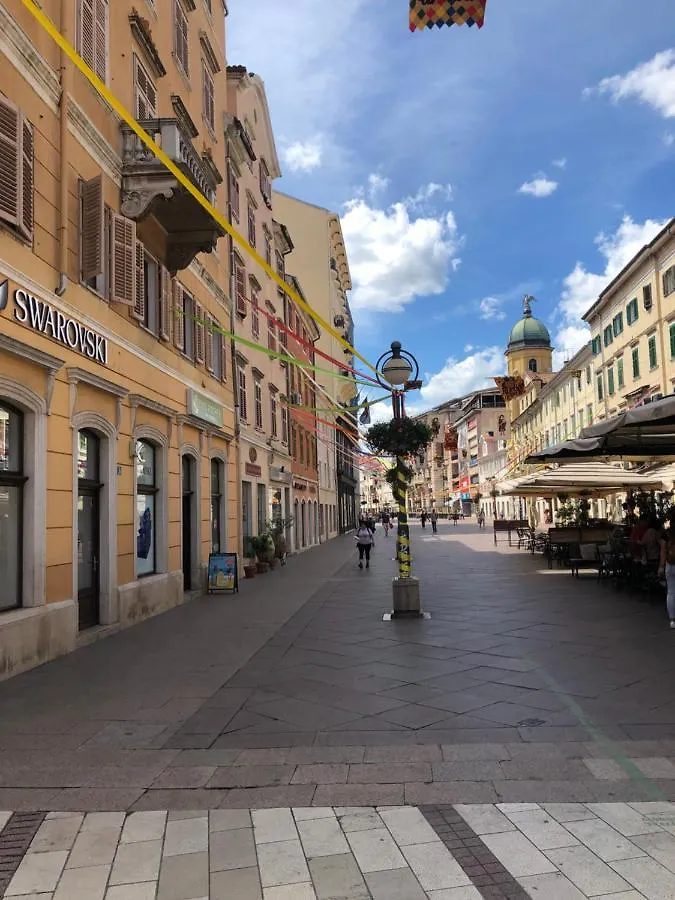 Apartment Tashi, Korzo - Rijeka, 2 Bedrooms 0*, Rijeka Croatia