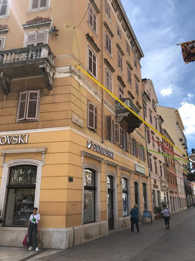 Apartment Tashi, Korzo - Rijeka, 2 Bedrooms